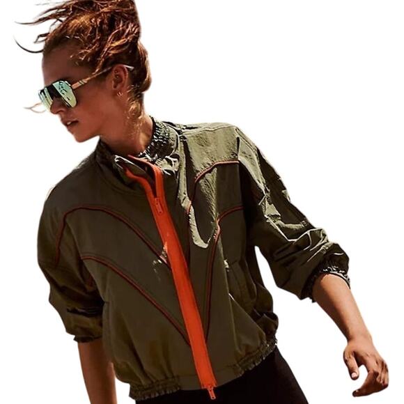 FP MOVEMENT by FREE PEOPLE Starting Lineup Windbreaker Size S New w/o Tag $170 - Picture 1 of 11